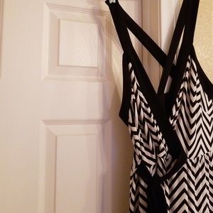 BOSTONpropersexy blk, white maxi w high slit, wrap